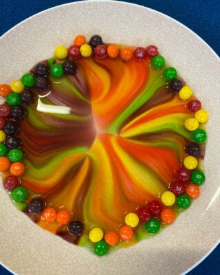 What better way to finish rainbow week than with some rainbow science!🌈🌈 #threeyearoldkinder #earlychildhoodeducation #sciencefun